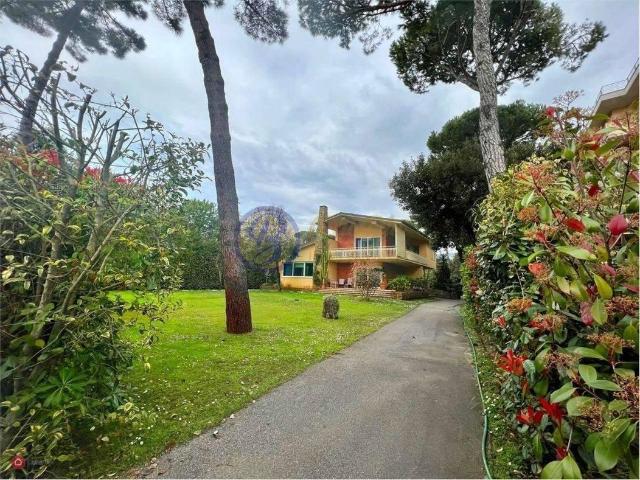 Villa unifamiliare in vendita a Pietrasanta