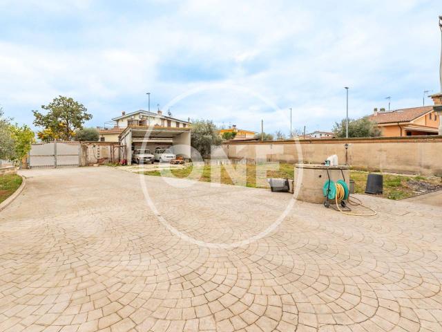 Villa unifamiliare in vendita a Roma