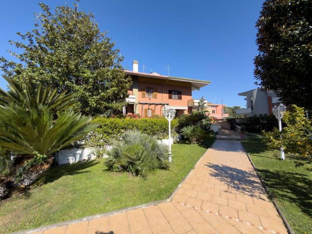 Villa unifamiliare in vendita a Roma