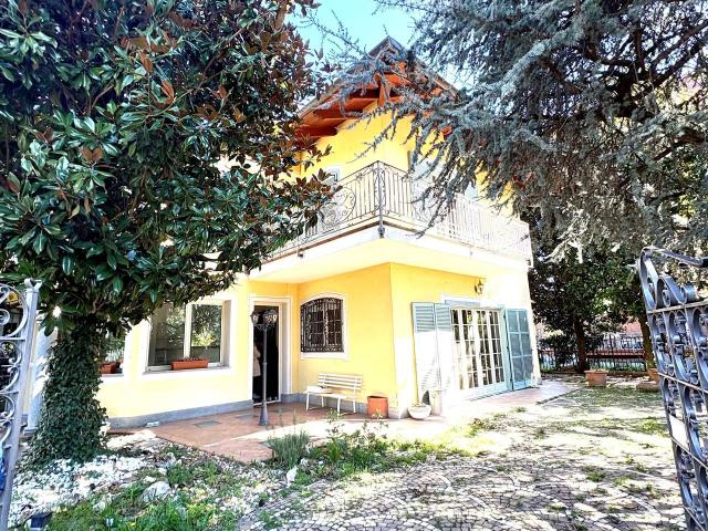 Villa unifamiliare in vendita a Rosta
