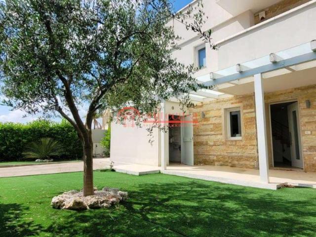 Villa unifamiliare in vendita a Trani