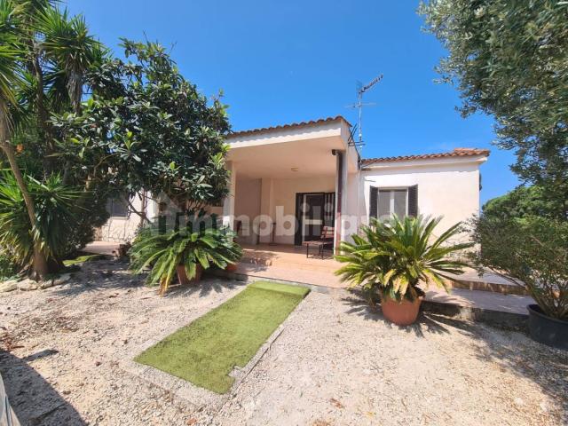 Villa unifamiliare Strada Palazzo 2A, Molella, Sabaudia