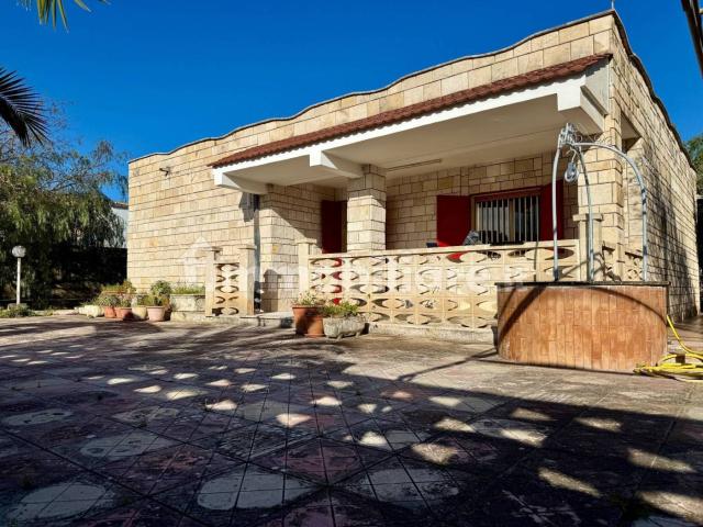 Villa unifamiliare piazzale Italia 1, Torre Ovo, Maruggio