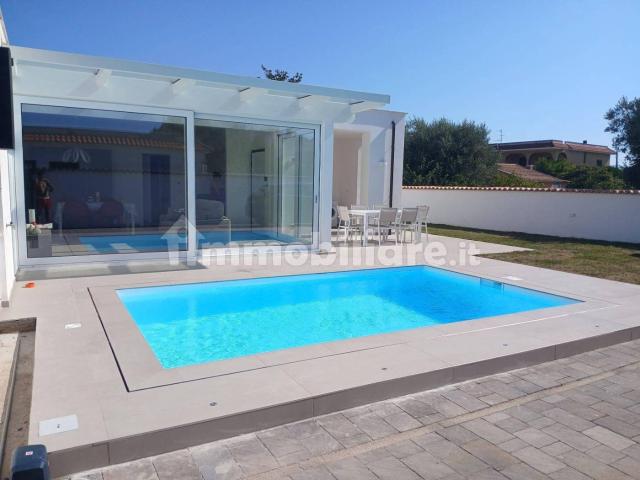 Villa unifamiliare traversa 3 Sinistra Badino Vecchia, Litoranea Terracina San Felice, Terracina