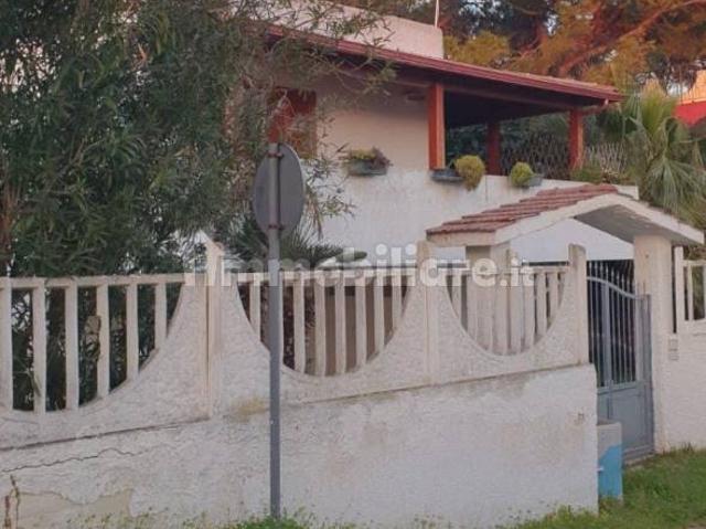 Villa unifamiliare via Mammole, Leporano Marina, Leporano