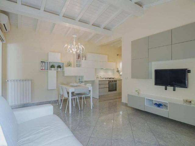 Villa unifamiliare via Milazzo, 56128, Marina di Pisa, Pisa