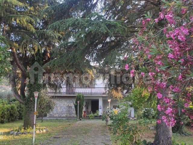 Villa unifamiliare via Aldo Moro 11, Baia, Baia e Latina