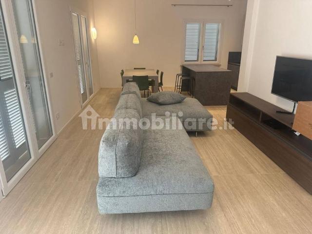 Villa unifamiliare via Antonio Gramsci, Vittoria Apuana, Forte dei Marmi