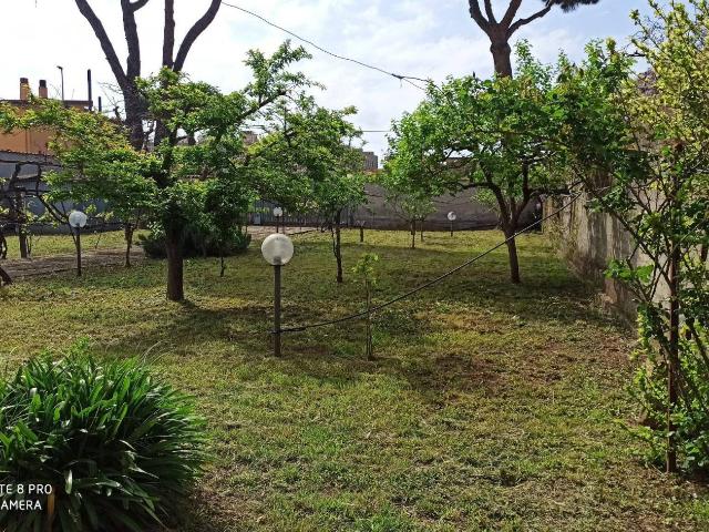 Villa unifamiliare via Basento 12, Ponserico, Cretarossa, Nettuno