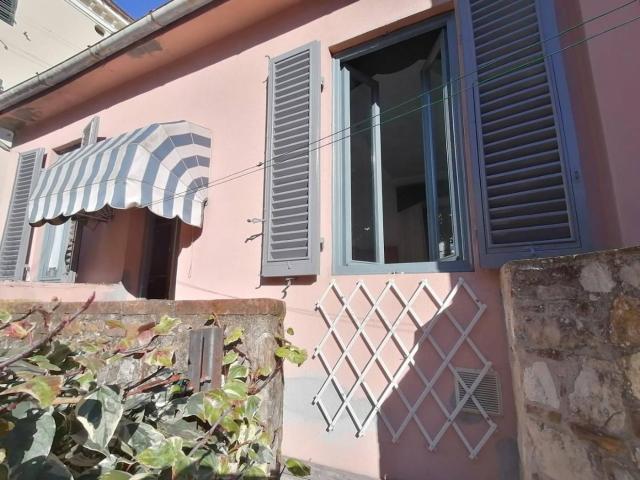 Villa unifamiliare via Borgo Giannotti, San Marco Acquacalda, Lucca