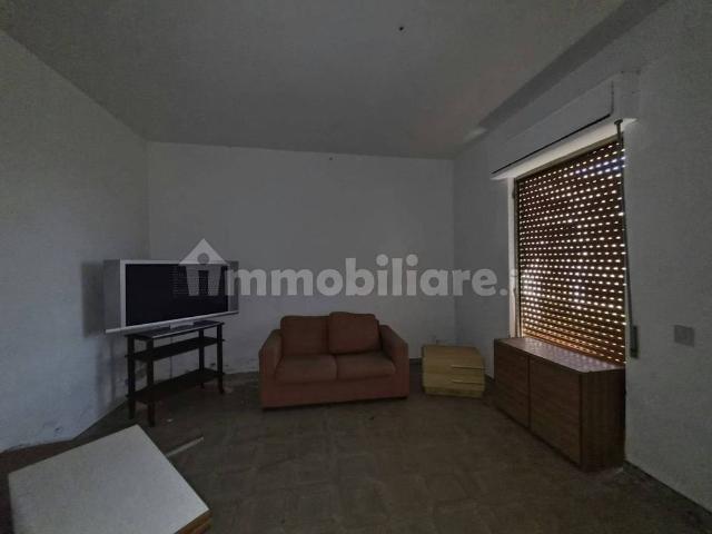 Villa unifamiliare via Calabria 46, Grottasanta Tunisi, Siracusa
