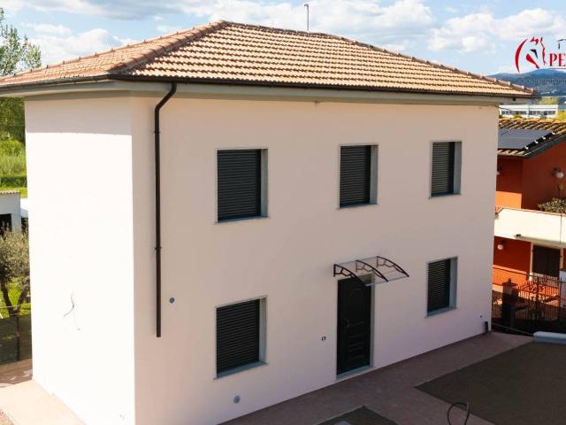 Villa unifamiliare via Calderaio, Margine Coperta Traversagna, Massa e Cozzile