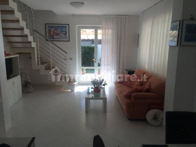 Villa unifamiliare via Duca d'Aosta, Centro, Forte dei Marmi