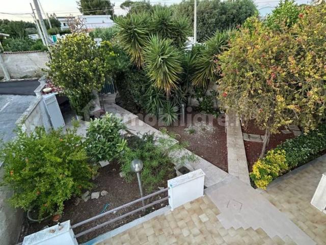 Villa unifamiliare via Datteri, Leporano Marina, Leporano