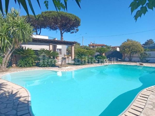 Villa unifamiliare via dei Castani 29, Villa Claudia, Anzio