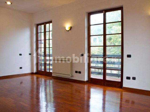Villa unifamiliare via dei Castagni 5, Bodio, Bodio Lomnago