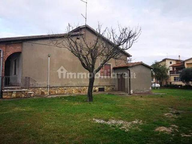 Villa unifamiliare via Dei Glicini No Number, Pescia Romana, Montalto di Castro