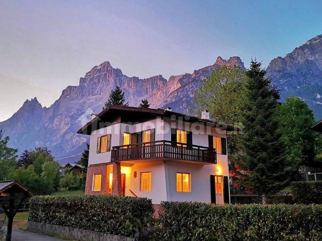 Villa unifamiliare via del Favero 47, San Vito, San Vito di Cadore
