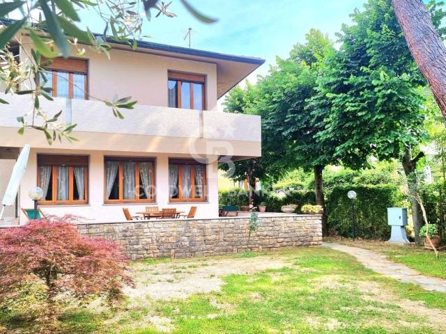 Villa unifamiliare via Francesco Carrara, Centro, Forte dei Marmi
