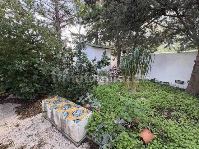 Villa unifamiliare via Frassino No Number, Custonaci