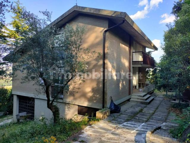 Villa unifamiliare via Giano 27, Villa Pitignano, Perugia