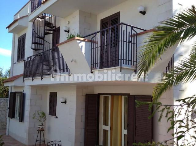 Villa unifamiliare via Giovanni Bovio 427, Bisceglie