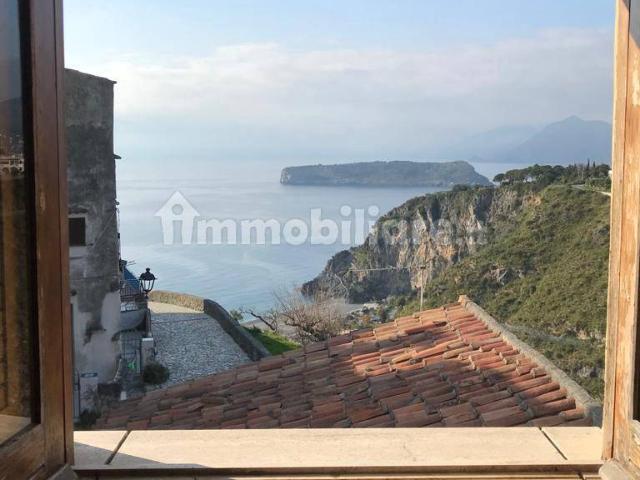 Villa unifamiliare via Giuseppe Garibaldi, San Nicola Arcella