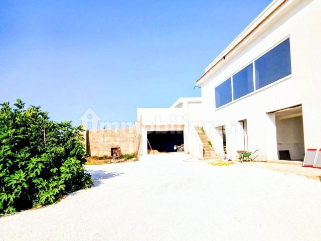 Villa unifamiliare via Luigi Russo 27, Centro, Caltanissetta