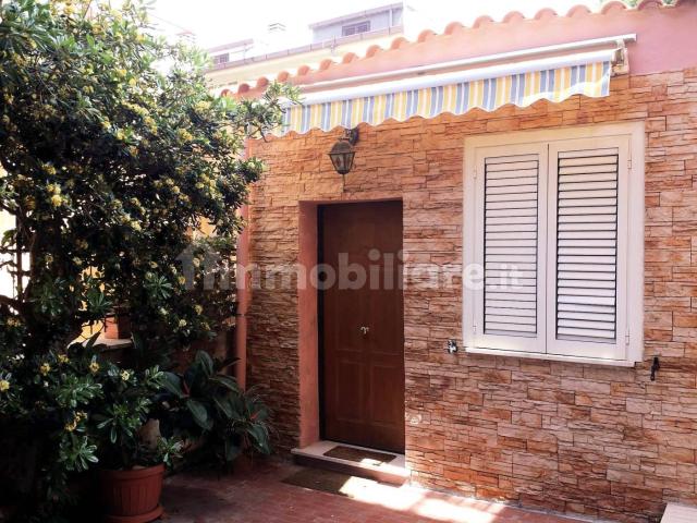 Villa unifamiliare via Lavinio 10, Zona Domitilla, Ladispoli