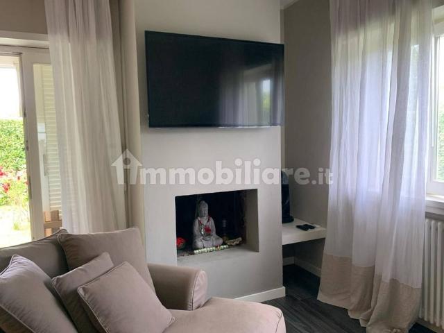 Villa unifamiliare via Leonardo da Vinci, Roma Imperiale, Forte dei Marmi