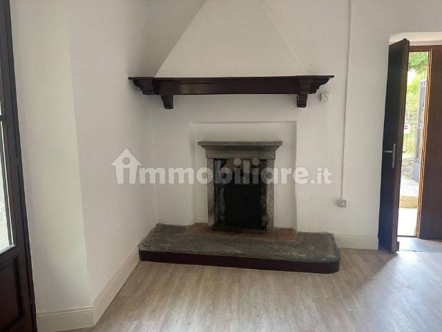Villa unifamiliare via per Palanzo 4, Faggeto Lario