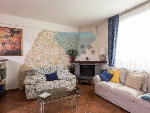 Villa unifamiliare via Sant'Agata 1, Trecastagni