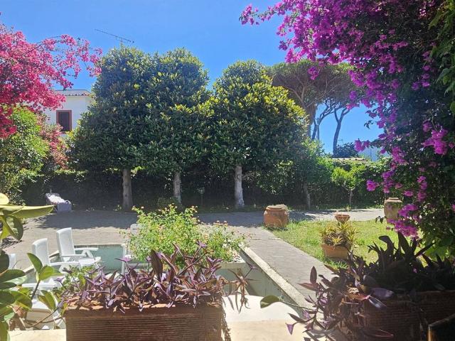 Villa unifamiliare via Tiberio Imperatore 6/1, Centro, San Felice Circeo