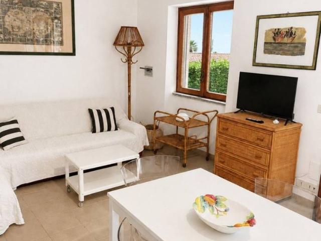 Villa unifamiliare via Tre Pesci, Marina di San Nicola, Ladispoli