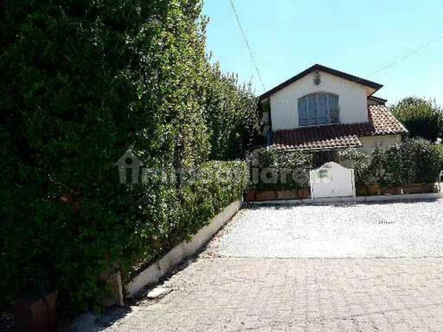 Villa unifamiliare via Vaiana, Forte dei Marmi