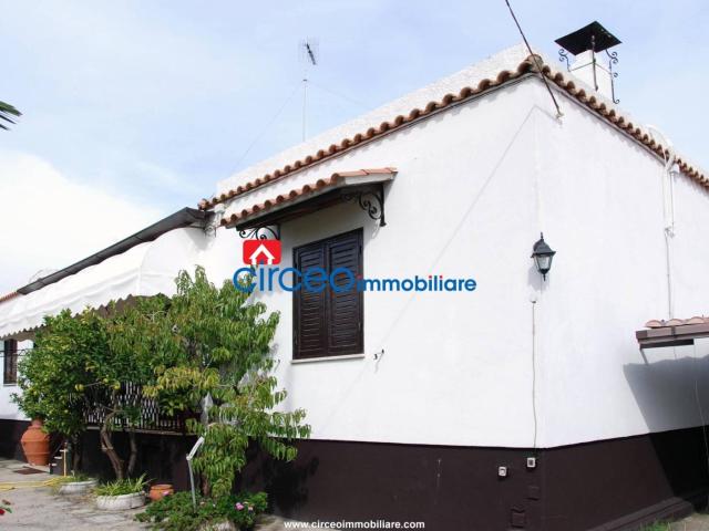 Villa unifamiliare viale Alcide De Gasperi 69, Centro, San Felice Circeo