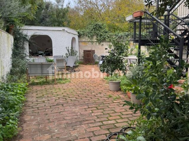 Villa unifamiliare viale Giunone, Mondello Valdesi, Palermo