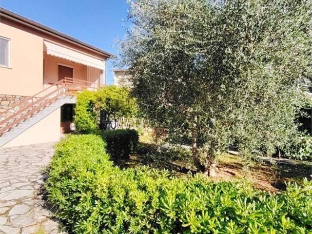 Villa unifamiliare viale Europa, 32, Porto Azzurro