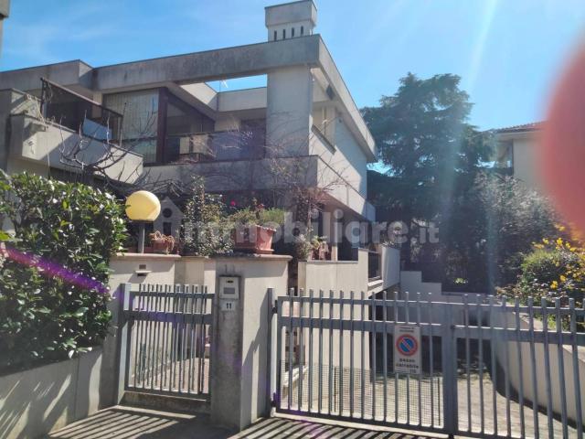 Villa unifamiliare viale Isonzo 11, Parco, Riccione