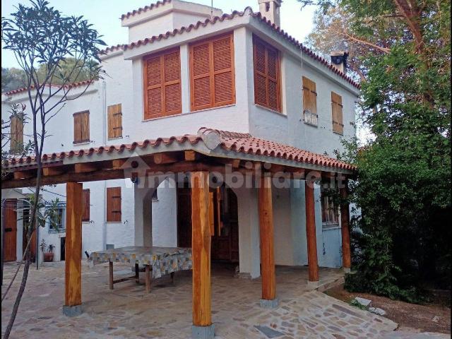 Villa unifamiliare Vico Porto sos Alinos 44, Sas Linnas Siccas, Orosei