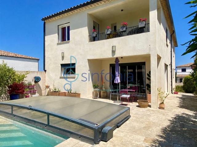Villa Uzes A Pieds 169m² Uzès