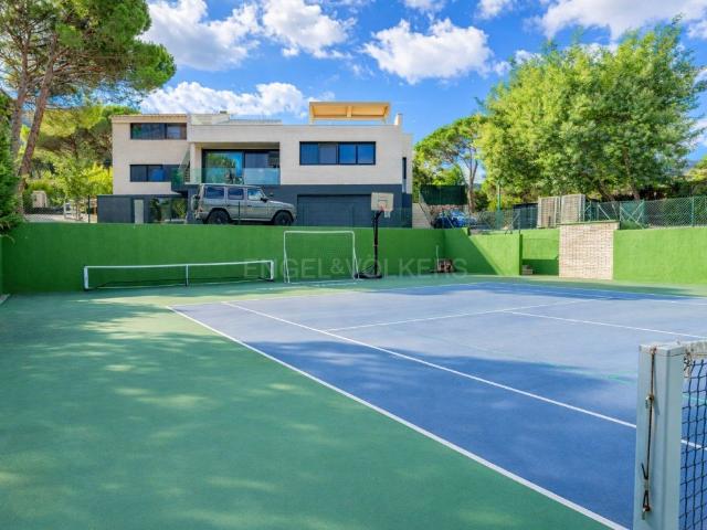 Villa vanguardista con spa y pista Atp 340m² Santa Cristina d'Aro