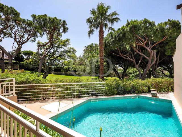 Villa Vale do Lobo com Vista para o Golfe 216m² Almancil