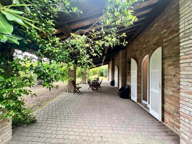 Villa vicina al centro di Urbino 280m² Urbino