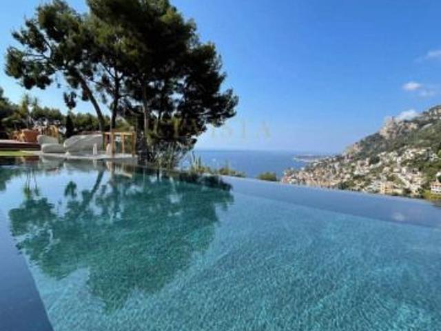 Villa • Village Cros de Caste Coupiere Mont Gros