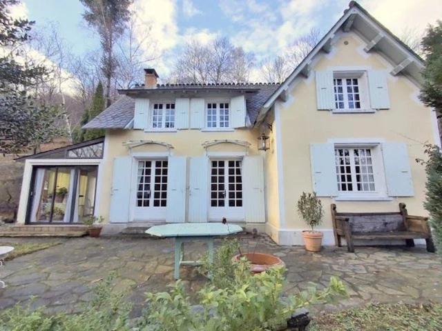 VILLA VILLEFORT
