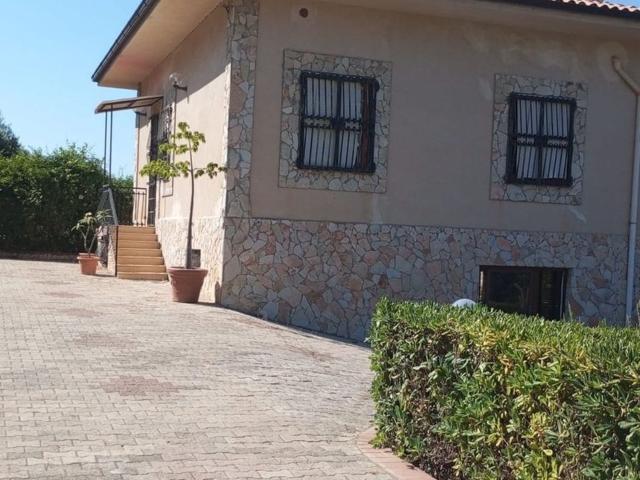 Villa vista mare in strada strada ferrante 0, Casteldaccia