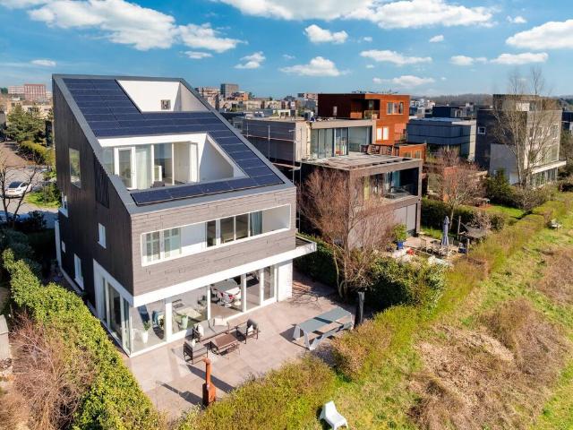 Villa, vrijstaande woning te huur in Amsterdam