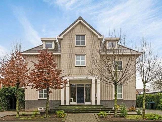 Villa, vrijstaande woning te huur in Eindhoven