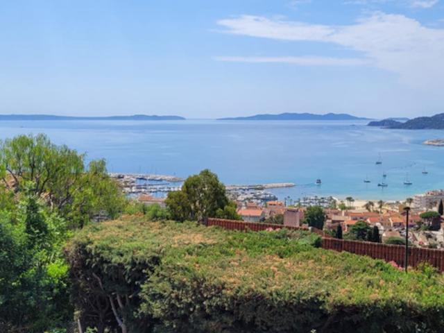 Villa vue mer au calme